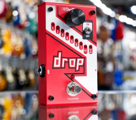 Digitech - Polyphonic Drop Tuning Pitch Shifter - Red